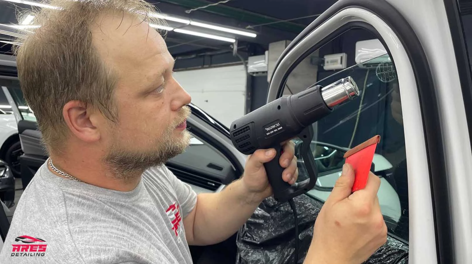 Тонировка стекол автомобиля VW Tavendor