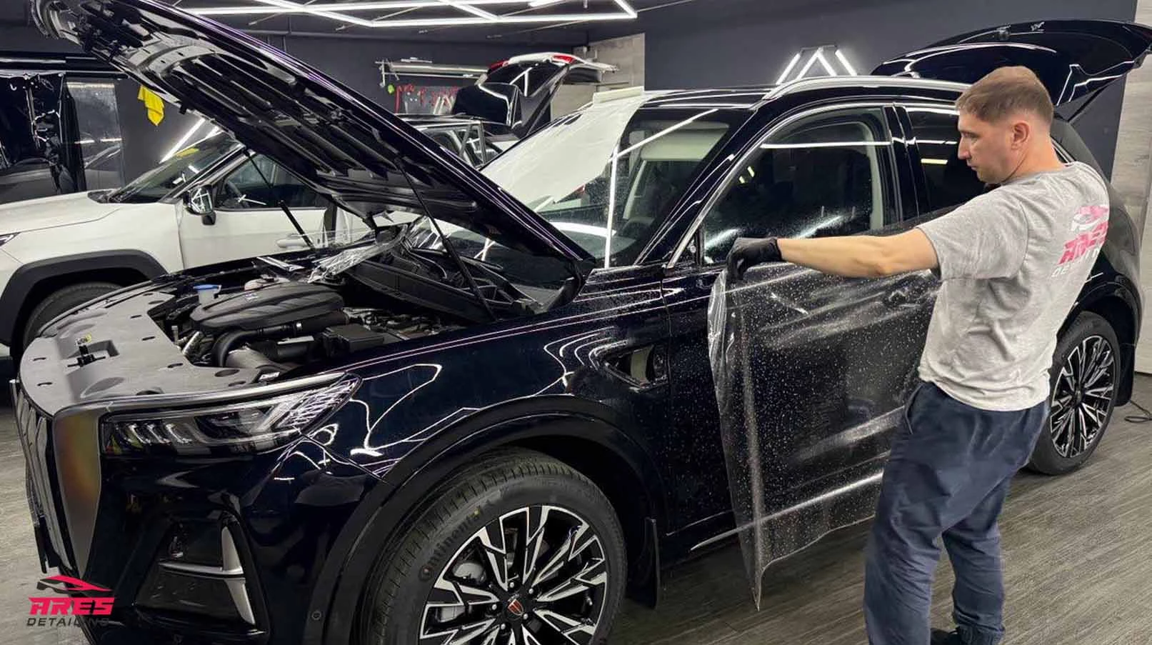 Оклейка HONGQI HS5 NEW защитной пленкой