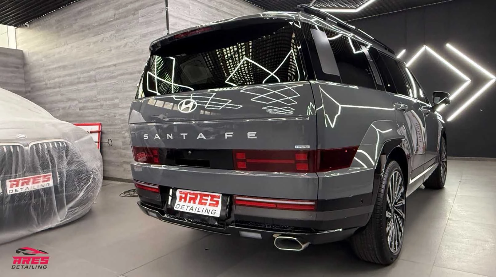 Оклейка Hyundai Santa Fe защитной пленкой
