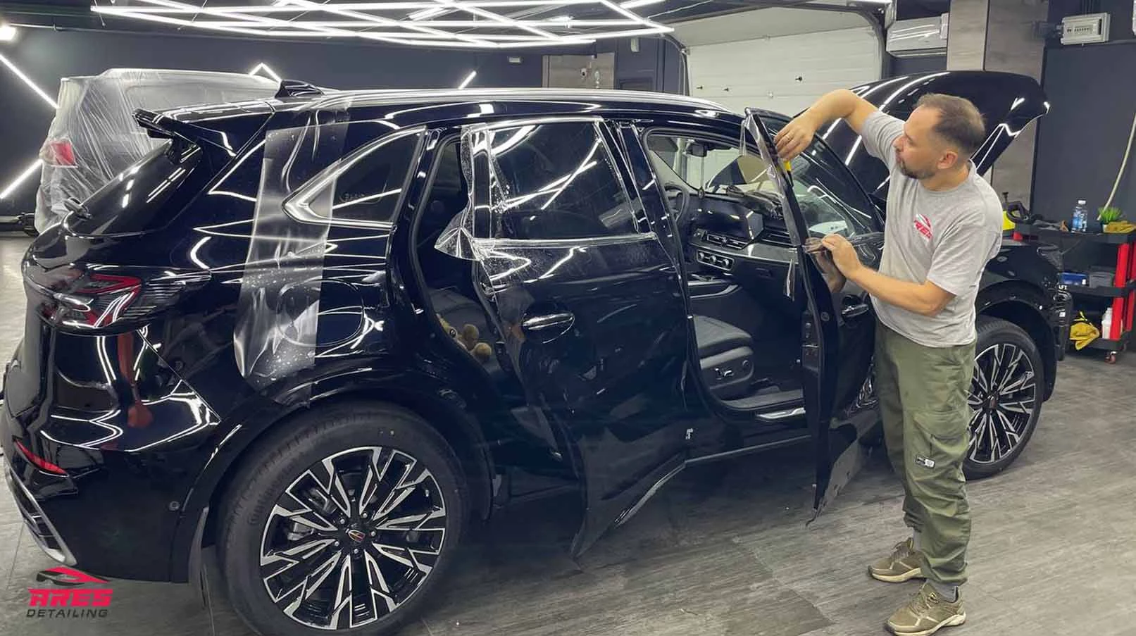 Оклейка HONGQI HS5 NEW защитной пленкой
