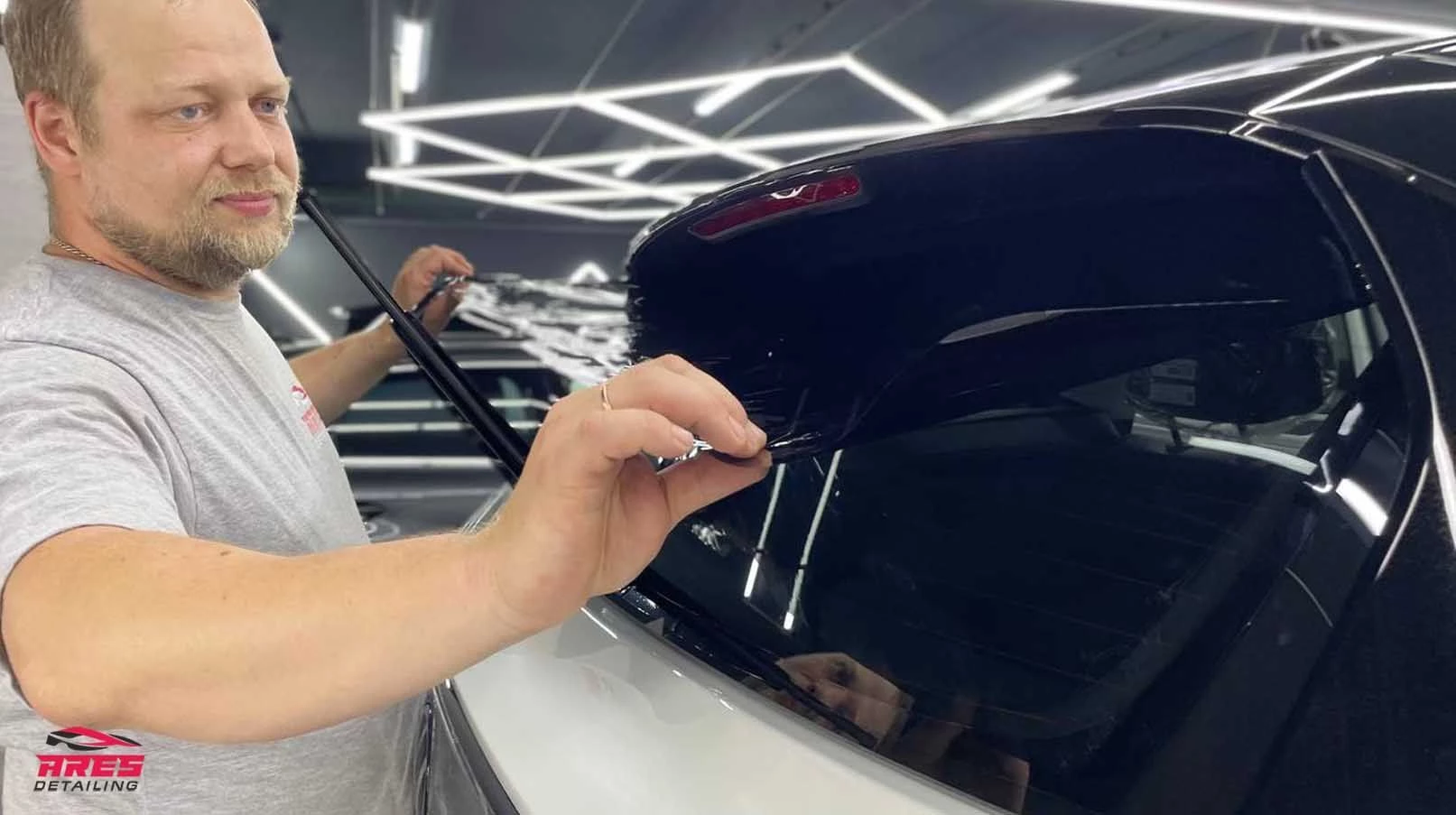 Тонировка стекол автомобиля VW Tavendor